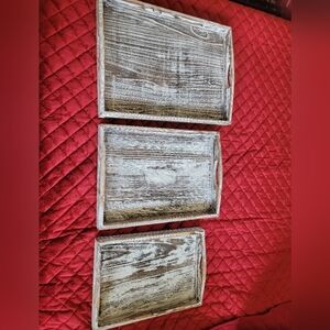 Set of 3 wooden trays